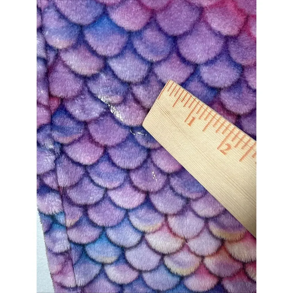 Comfy Tails Mermaid Tails Fleece Cozy Throw Blanket Purple/Pink Size 21 x 44
